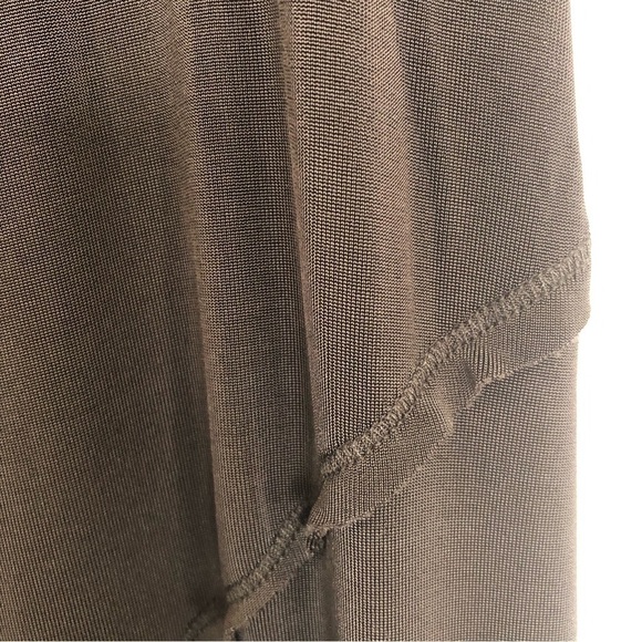 Free People Maxi Skirt Sheer brown. Exposed seams. Elastic waistband - Picture 5 of 10